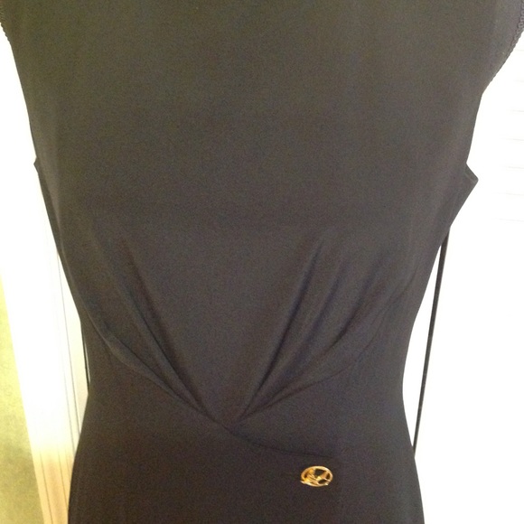 Vintage Pierre Balmain black dress - Picture 4 of 11